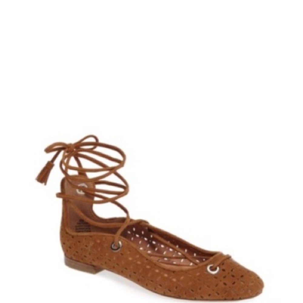NIB Halogen Nella Ghillie brown laser cut flats with ties